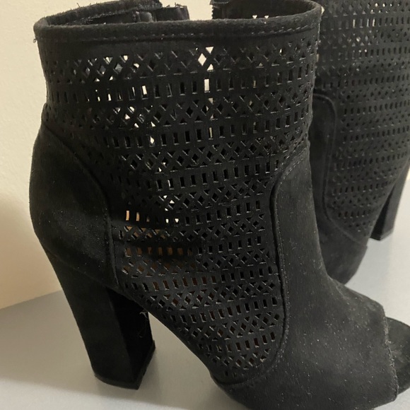 size 7, peep toe bootie. Black - Picture 1 of 5